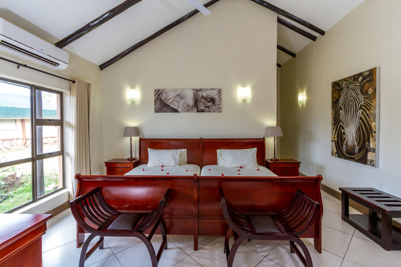 Zulu Nyala Game Lodge Hluhluwe Luaran gambar